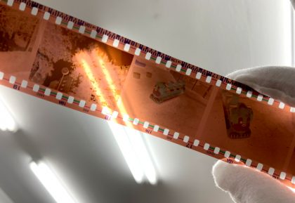 プロが解説】ポジフィルムとネガフィルムの違いとは？見分け方・特徴